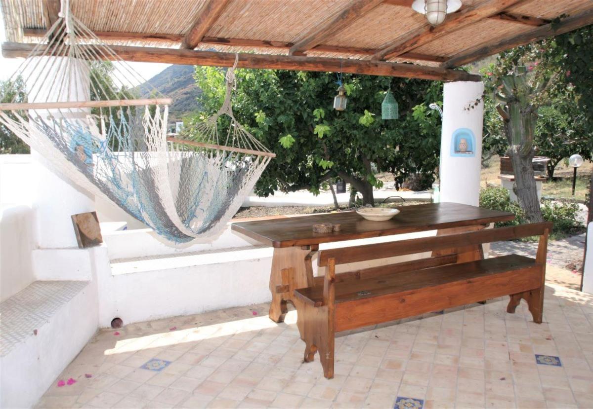 Case Al Mare - Terrazzi Panoramici E Ampio Giardino Санта-Марина-Салина Экстерьер фото