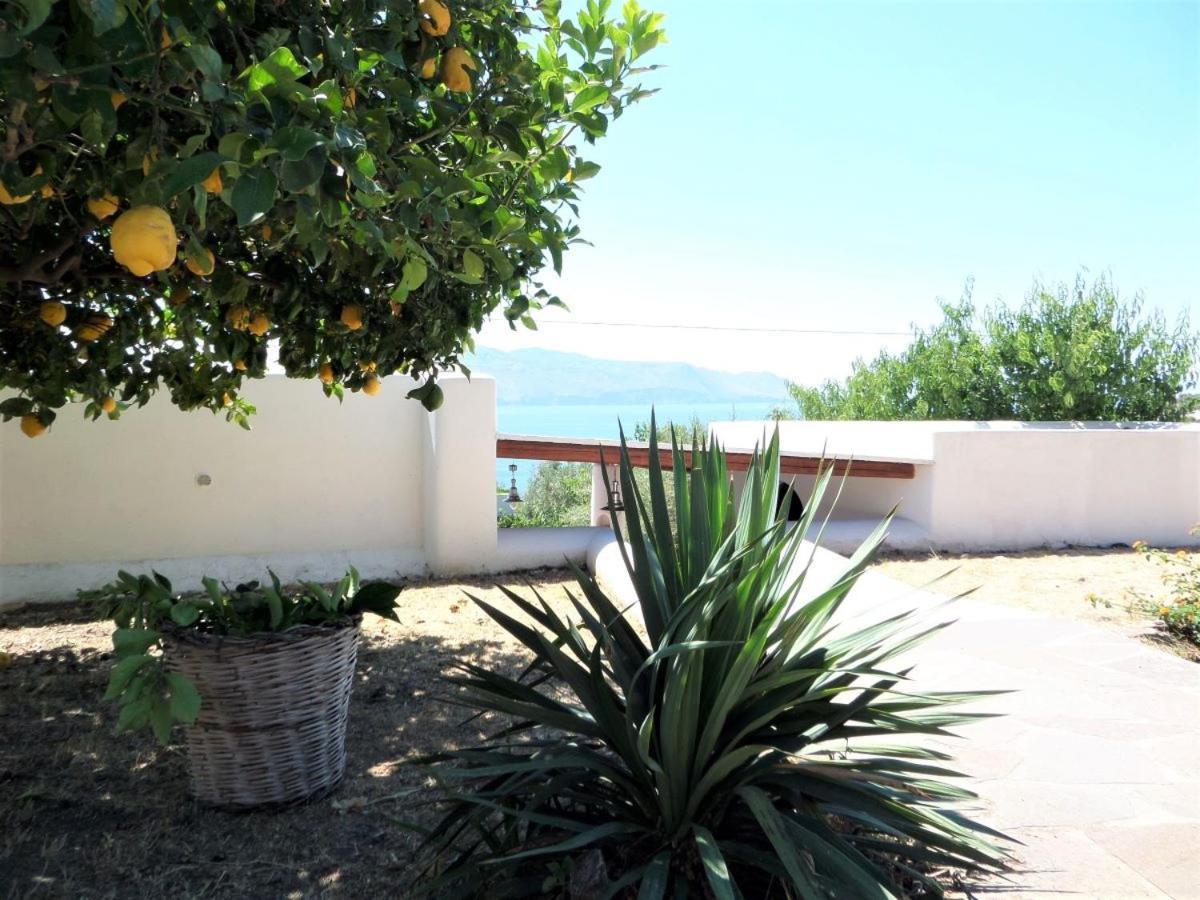 Case Al Mare - Terrazzi Panoramici E Ampio Giardino Санта-Марина-Салина Экстерьер фото