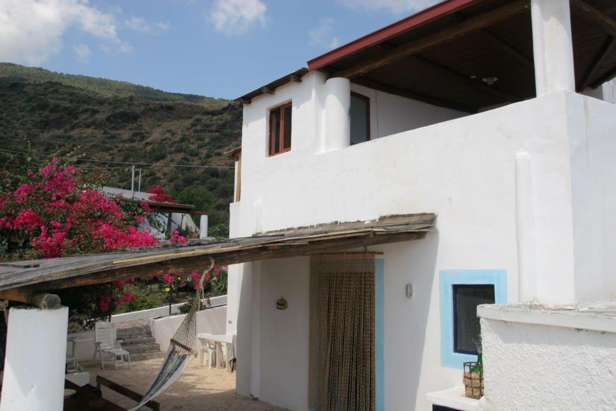 Case Al Mare - Terrazzi Panoramici E Ampio Giardino Санта-Марина-Салина Экстерьер фото